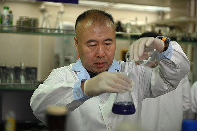 科技興農(nóng)，綠色引領(lǐng)——記河北省科學(xué)技術(shù)協(xié)會生物飼料研發(fā)領(lǐng)域的科技工作者風(fēng)采